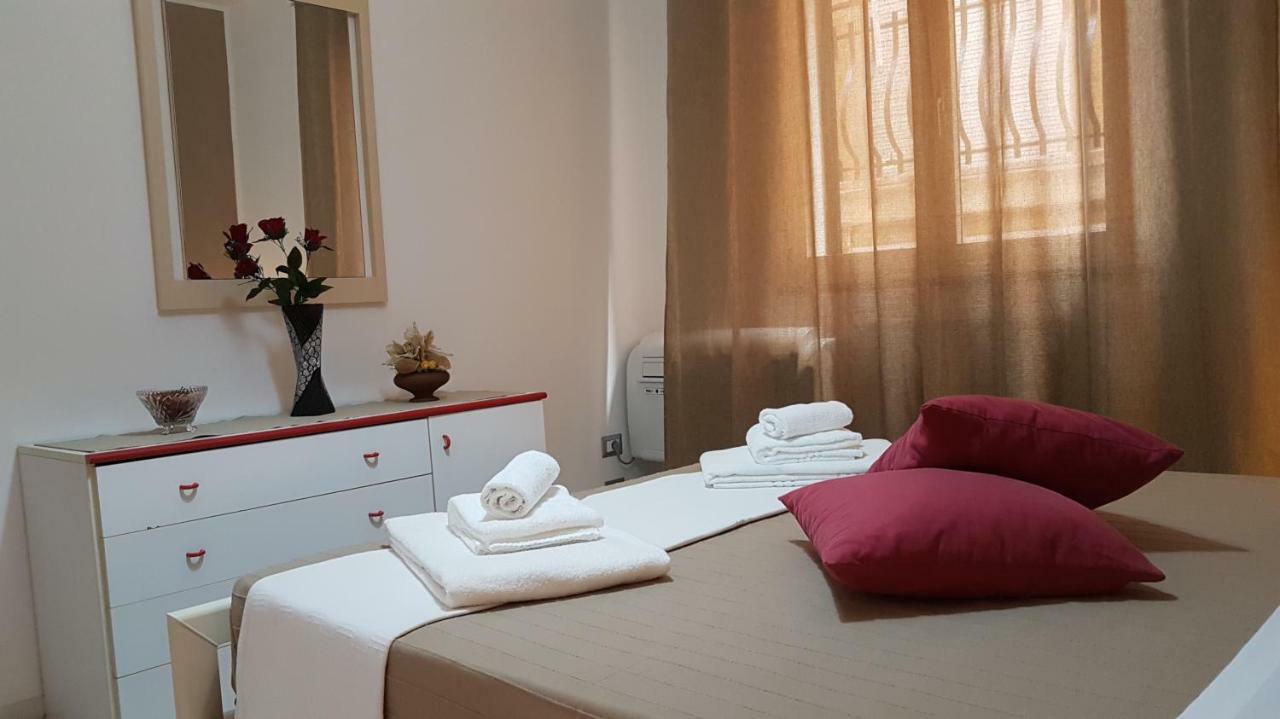 Loft Baia Di Giardini Apartment Luaran gambar