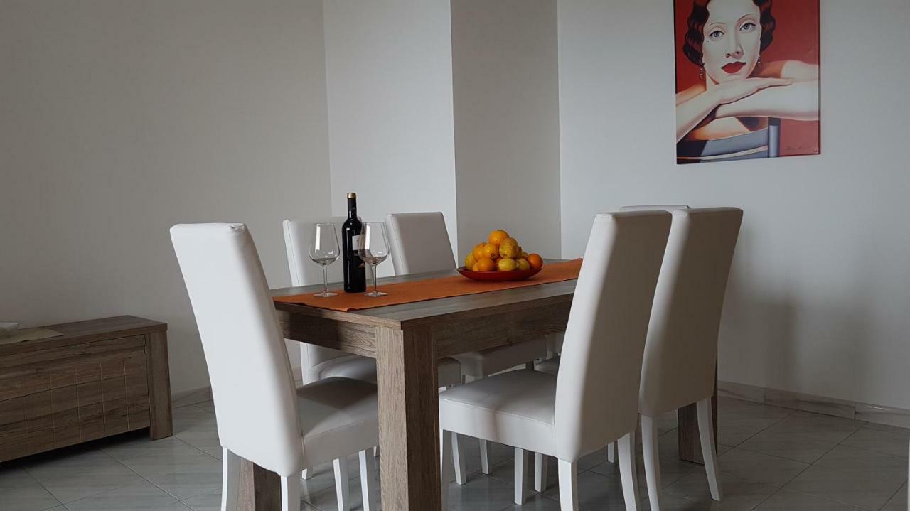 Loft Baia Di Giardini Apartment Luaran gambar