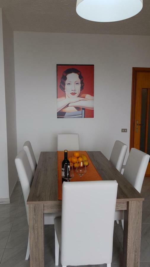 Loft Baia Di Giardini Apartment Luaran gambar